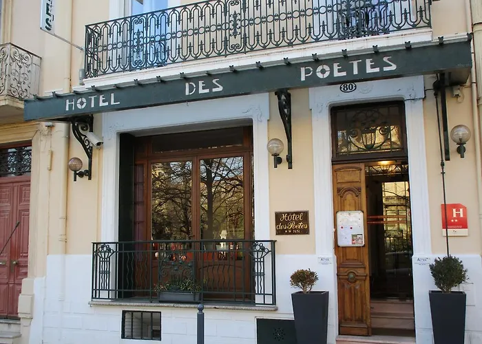 Hotel Des Poetes Avec Parking Sur Reservation Beziers
