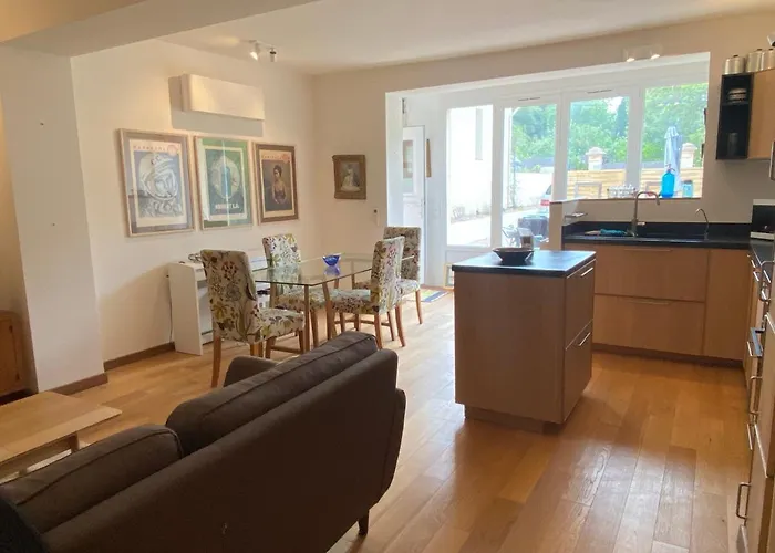 Private Duplex House Walk To Town Villa Antibes