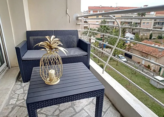 Private Ahc - Royal Beach - 4 Pieces Moure Rouge Villa Cannes