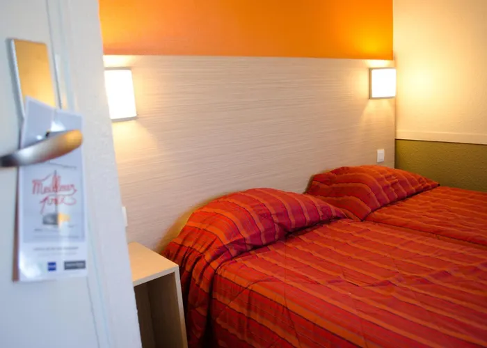 Heco Calais Centre-Gare Hotel
