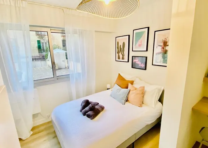 New Designer Studio Next To Casino Square With Ac & Internet Monte Carlo