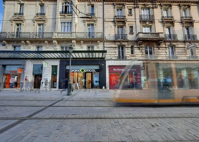 Campanile Orleans Centre Gare Hotel