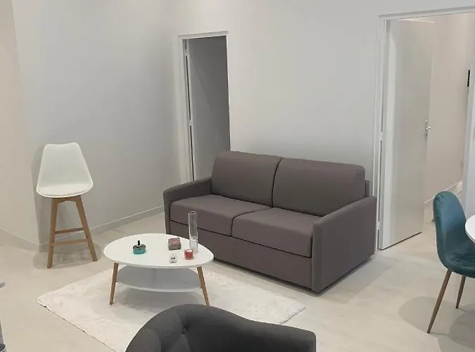 Gustave Apartment Nice