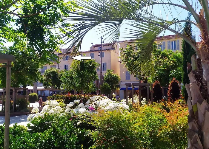 Spacieux Logement Vieil Antibes Climatise 5 Minutes Plages