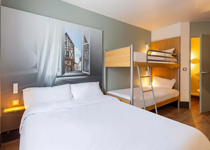 B&B Hotel Chartres Le Coudray
