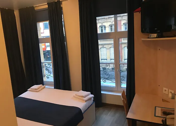 Hotel Cesar Climatisation Dans La Majorite Des Chambres Centre-Ville Gare Charleville-Mezieres