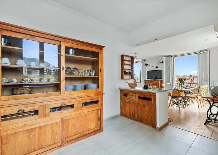 La Fabrique A Poupees - Chambres Et Appartements De Charme Au Coeur De Menton