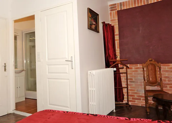 Hotel La Tour Sully-sur-Loire