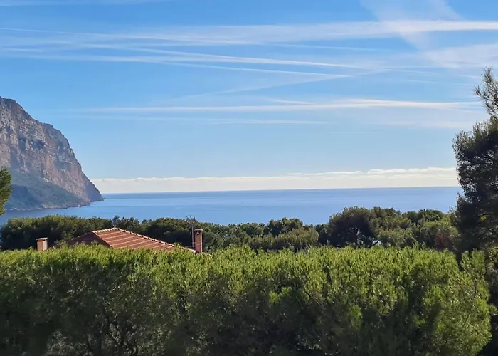 Hpc Suites - Cassis Centre - Parking Securise Et Piscine Chauffee