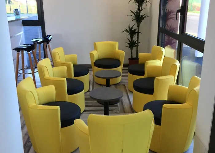 Brit Hotel Confort Loches