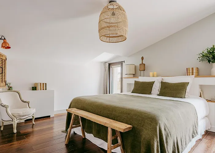 Logis De La Cadene Hotel Saint-Emilion
