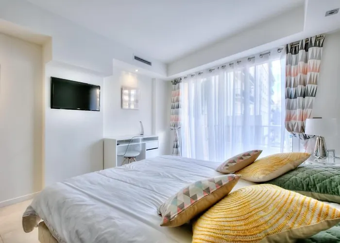 Ref 1147 - Cannes Center - Apartment For Rent
