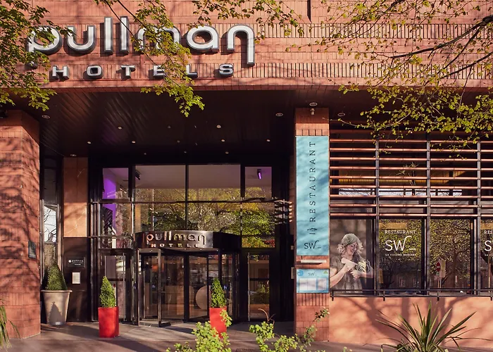 Firstname Toulouse Hotel
