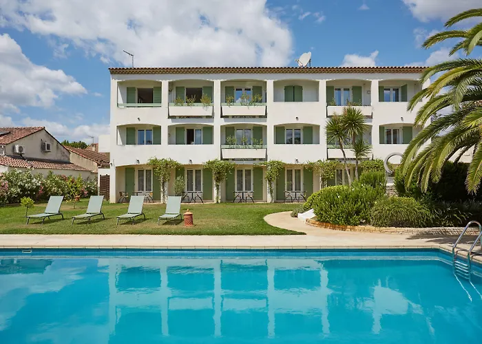 Logis Hotel Le Rodin Arles