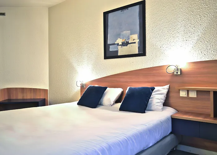 Art Hotel Paris Est Pantin