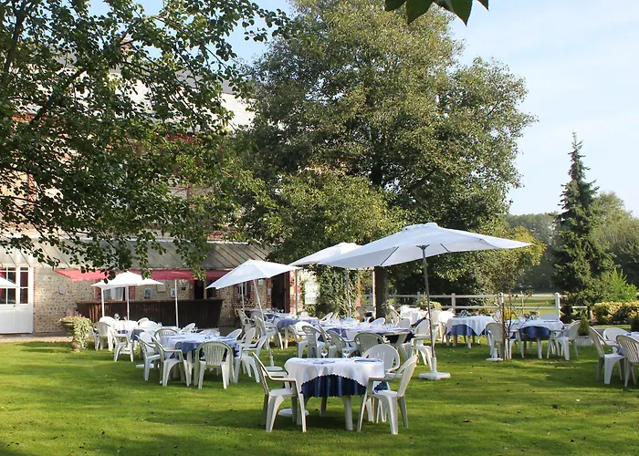 Hotel Restaurant Ferme De La Grande Cour La Riviere-Saint-Sauveur