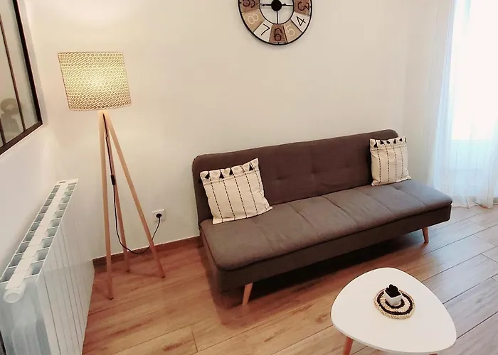 Pet friendly Charmant Studio Avec Coin Nuit - Vieille Ville Climatise Menton