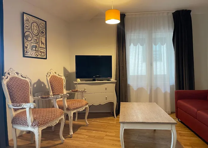 Hotel L'Amphitheatre Nimes