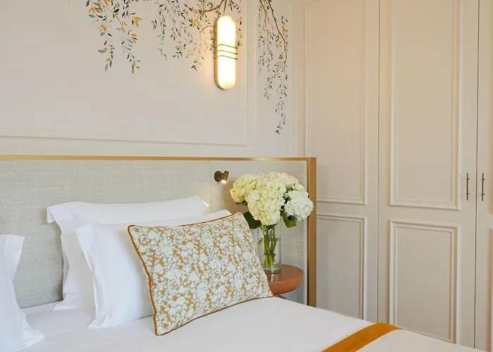 Relais D'Amboise - The Leading Hotels Of The World